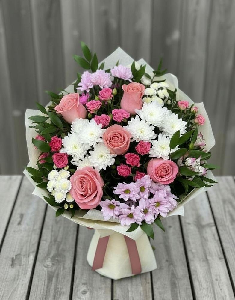 Букет цветов из: Альстромерии, Гвоздики, Розы и Хризантемы в Турыгино