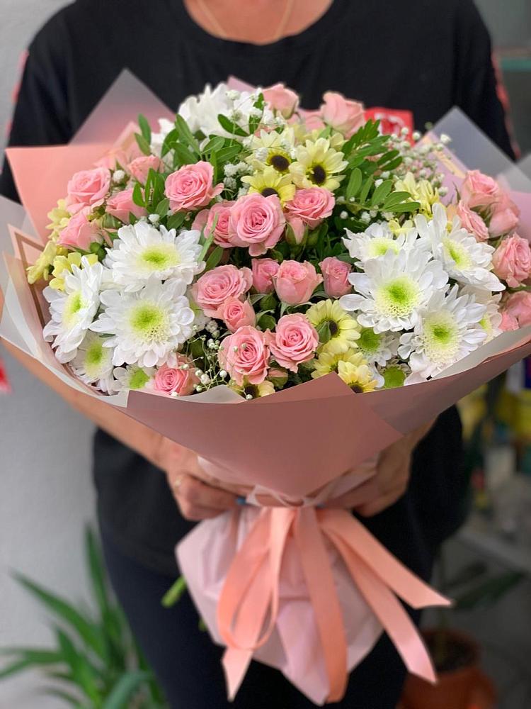 Букет цветов из: Розы и Хризантемы в Турыгино