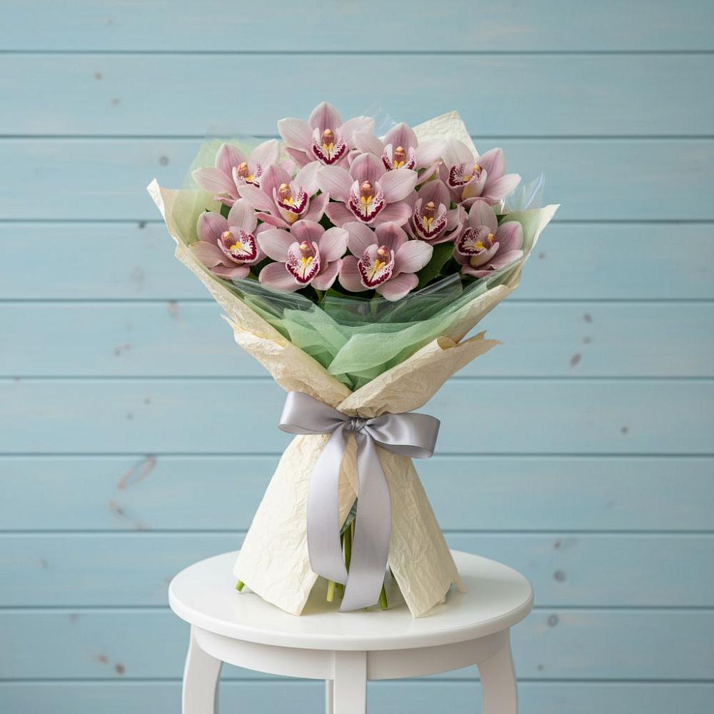 Букет цветов из: Орхидеи и Розы в Турыгино