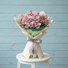 Букет цветов из:  Орхидеи и Розы #REPLACE_PRED# Турыгино