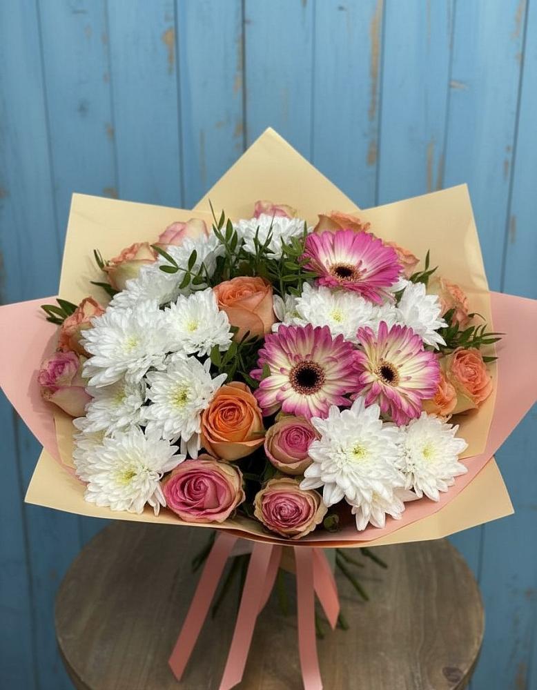 Букет цветов из: Розы, Герберы и Хризантемы в Турыгино