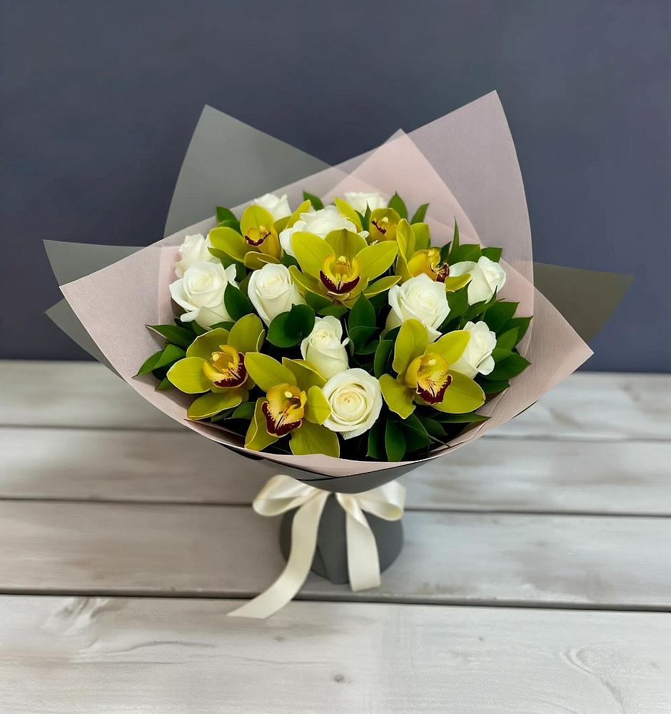 Букет цветов из: Орхидеи и Розы в Турыгино