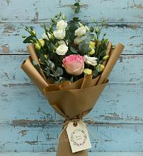 Букет цветов из:  Розы и Лизиантусы в Турыгино