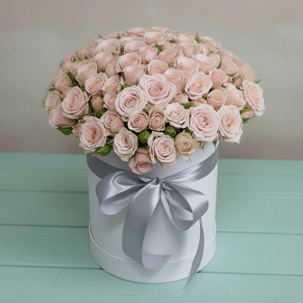 Цветочная композиция из Розы в шляпной коробке в Турыгино